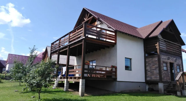 Living quarters Townhouse Klenovy, Prenota Hotel Hotel a Altaysky Kray con piscina, Piscina