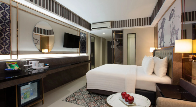 Двухместный номер Premier Deluxe Отель The Alana Hotel & Conference Center Malioboro Yogyakarta
