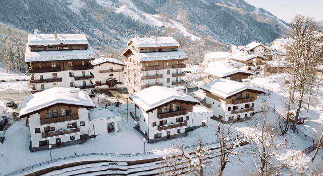 Отель Ski Village