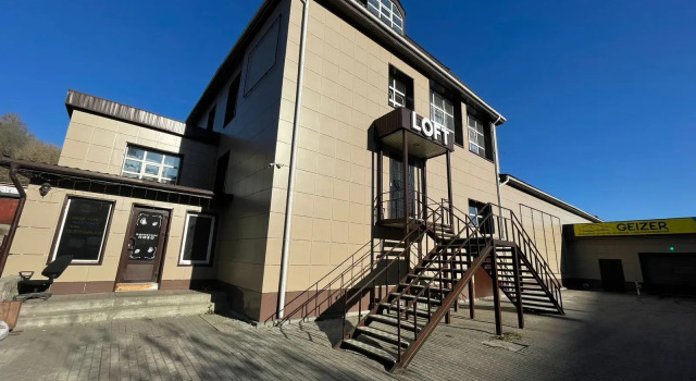 Loft Mini-hotel, Buchen Sie Gasthaus Motels in Altaysky Kray, Motel