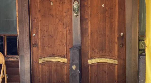 Gostevye Domiki Gudauta Guest House, Rezerwuj Pensjonat Hotele w Gudauta district z parkingiem, Parking