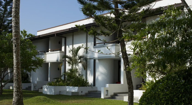 Двухместный номер Deluxe with lagoon view Курортный отель Avani Kalutara Resort