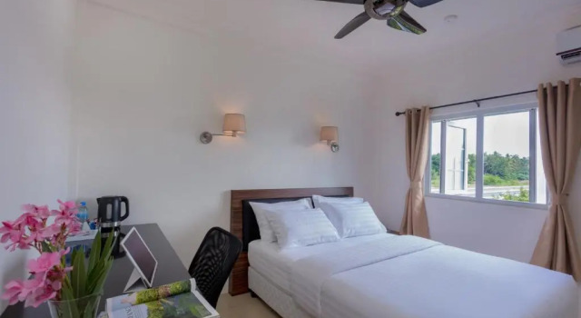 Mo Maldives Hotel, Prenota Hotel Gan Atollo Laamu