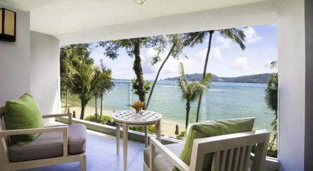 Двухместный номер Deluxe с балконом и oceanfront Курортный отель Amari Phuket