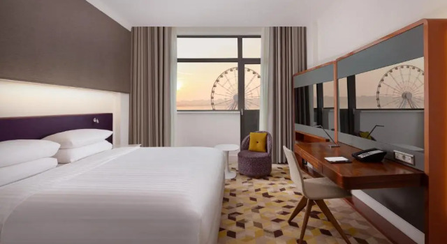 Двухместный номер Guest с балконом и с видом на море Sheraton Baku Intourist