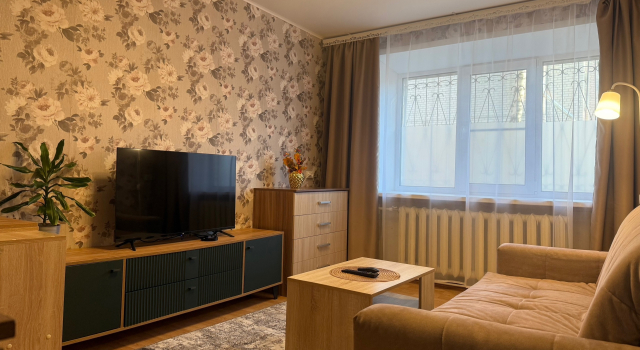 Na Volzhskoy Naberezhnoy Flat, Prenota Appartamento Hotel a Anello d'Oro con parcheggio, Parcheggio