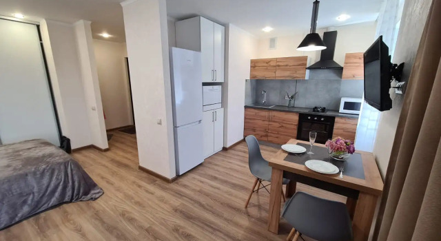 Na Molodogvardeyskoy 211 Flat, Prenota Appartamento Hotel a Samara con parcheggio, Parcheggio