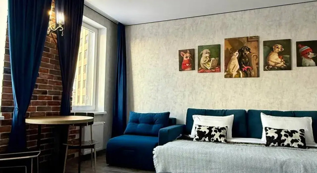 Uyutnaya Studiya Na Doke Apartments, Prenota Appartamento Hotel a Tyumen Region con parcheggio, Parcheggio