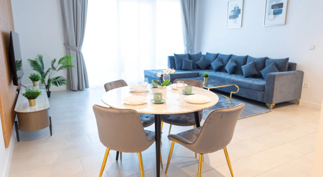 Люкс Luxury Двухкомнатные с балконом и с красивым видом из окна Апартаменты La Vie 1BR on JBR with Private Beach Dubai