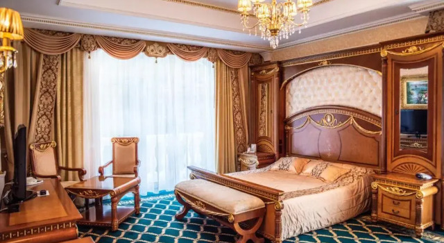 Отель Гранд Палас