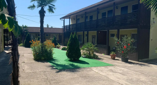 7 Palm Apartments, Varaa Huoneisto Hotellit Gudauta district pysäköinnillä, Pysäköinti