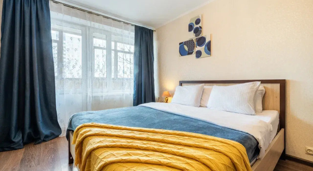 Odnokomnatnaya LajlaTov na Akademika Yangelya Flat, Prenota Appartamento Hotel a UAO Area con parcheggio, Parcheggio