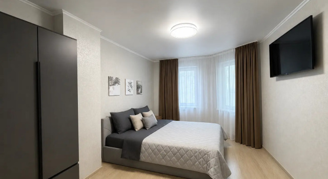 Dvukhkomnatnaya v Spalnom Rayone Flat, Đặt Căn hộ Khách sạn ở Golden Ring có chỗ đỗ xe, Bãi đậu xe