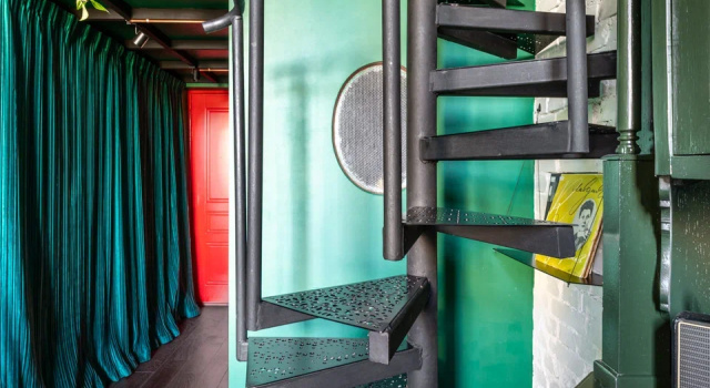 Loft  Juzz and Absinthe, Boek Appartement Hotels in Moskou met parkeren, Parkeren