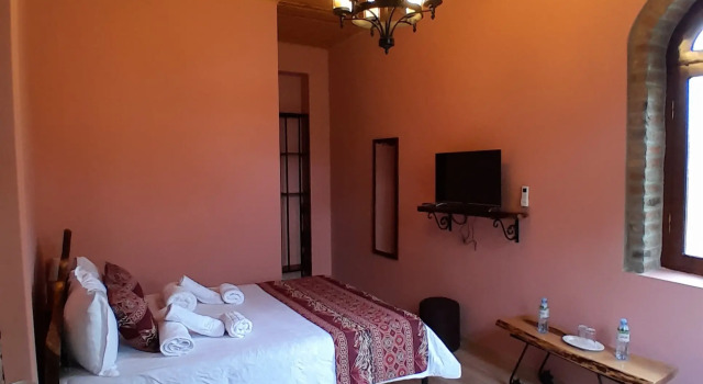 Boutique hotel Château Fort de Manavi, Boutique Hotel, Rezervați Hotel boutique Manavi Sagarejo Municipality