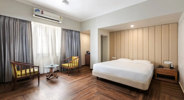 Grand Kalinga Hotel, Varaa Hotelli Hotellit Bangalore aamiaisella, Aamiainen