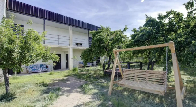 Chastnyi Sektor Hotel, Rezerwuj Hotel Bosteri Tamchy