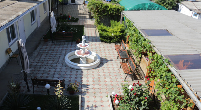 Afalina Guest House, Book Guesthouse Andreevka Sevastopol Region