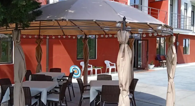 Spitaki Living Quarters, Rezervovat Hotel Alushta 