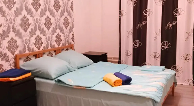 Bolshaya Dvukhkomnatnaya V Tsentre Flat, Prenota Appartamento Vakhitovsky district 