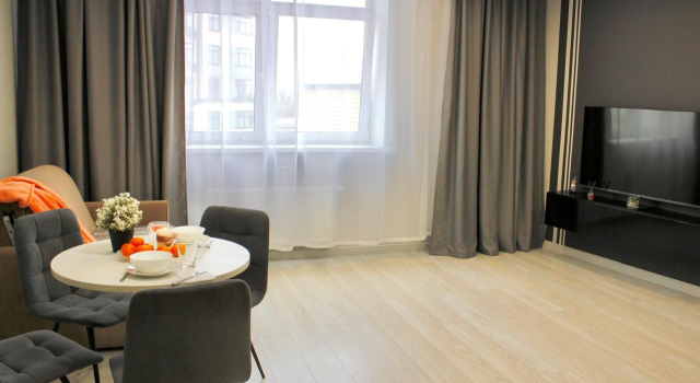 Prostornaya Studiya s Otdelnoy Spalney Apartments, Prenota Appartamento Hotel a Tyumen Region con parcheggio, Parcheggio