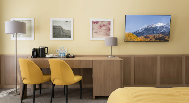 Номер Улучшенный Отель Golden Tulip