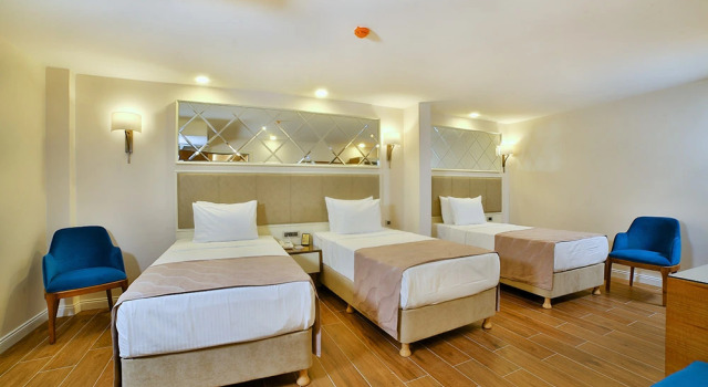 Трёхместный номер Standard SORRISO HOTEL DUE