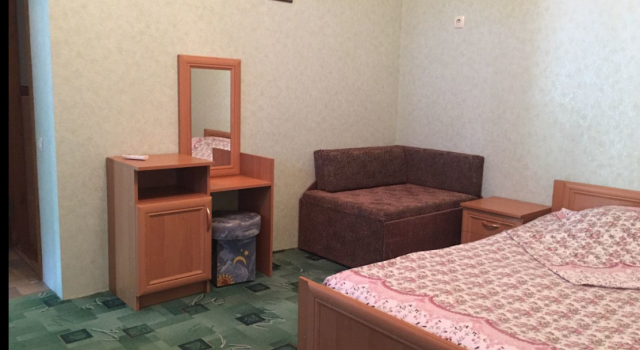 Четырёхместный семейный коттедж с красивым видом из окна Частный дом Домик без докучливых хозяев