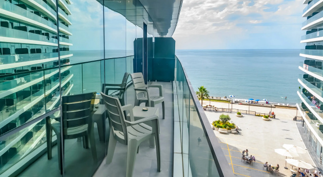 Апартаменты GlobalStay Batumi View Beachfront Apartments