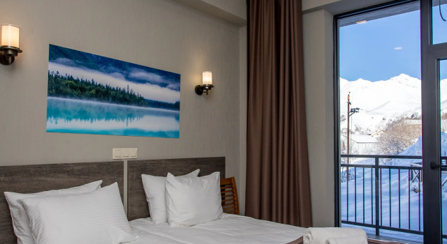 Двухместный номер Standard с балконом и с красивым видом из окна Отель Geography Hotel