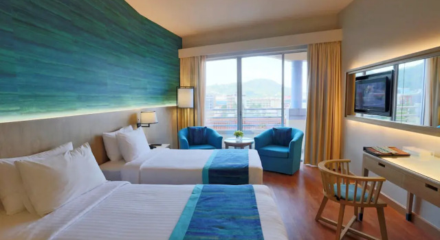 Двухместный номер Paradise Wing Deluxe с балконом и с видом на город The Royal Paradise Hotel & Spa
