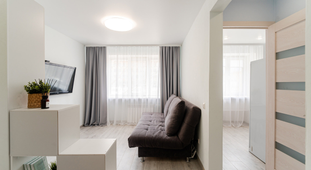 Uyutnaya V Neftyanikakh Flat, Boek Appartement Omsk 