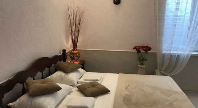Visteriya Guest House, Book Guesthouse Hotels in Sudak Region with Parking, Parking