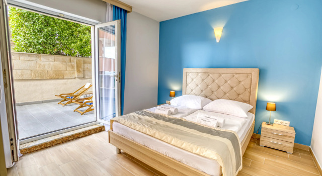 Апартаменты с балконом и с красивым видом из окна Отель Villa MiraMar