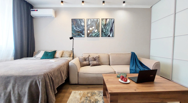 S Odnoy Spalney Mykonos Flat, Prenota Appartamento Hotel economici a Tatarstan