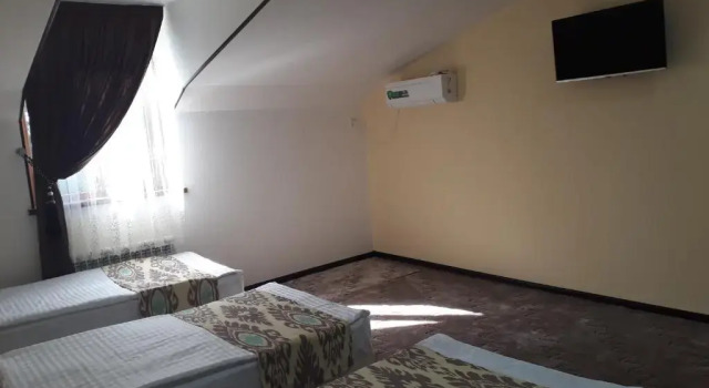 Camera tripla Standard con vista sulla città Hotel Suzani Samarkand