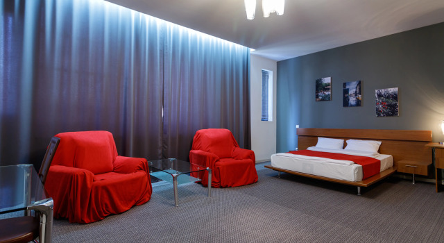Moscow House Hotel, Book Hotel Hoteller og overnatningssteder i Jerevan, nær Hrazdan Stadium, Hotel