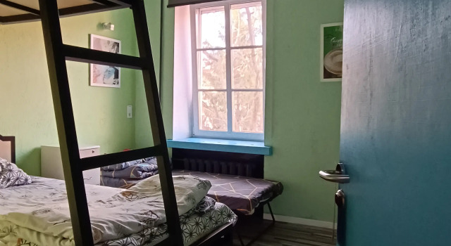 Четырёхместный семейный номер Classic Хостел Center rooms