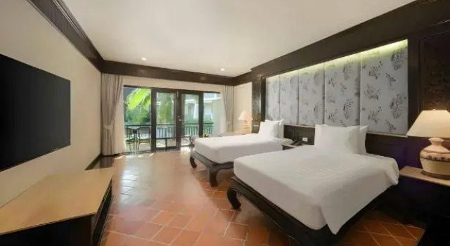 Двухместный номер Deluxe с балконом и с видом на сад The Hotspring Beach Resort & Spa - SHA Extra Plus