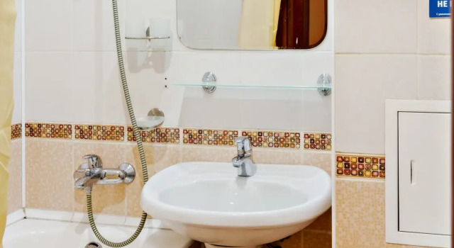 Ekonomi tek kişilik oda Electron Hotel