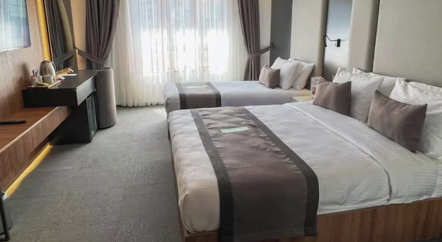 Трёхместный номер Standard с видом на город Sera Lake Center Hotel