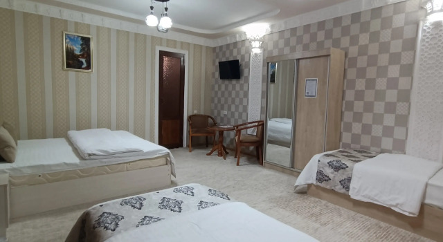 Clássico Quádruplo Família quarto Elemir Registan Boutique-hotel