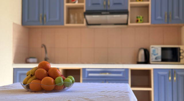 Trekhkomnatnye Apartamenty s Basseynom Apartments, Rezervovat Apartmán Popovka 