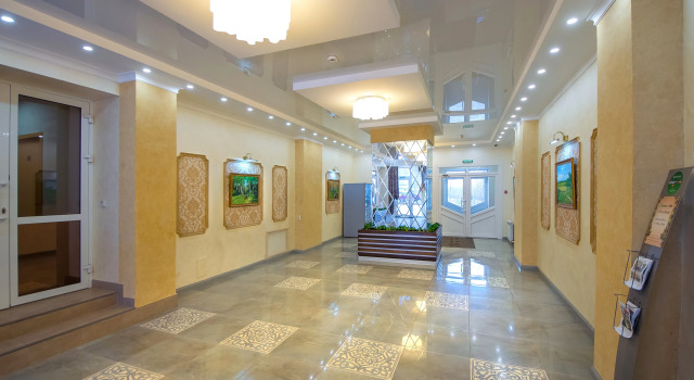 Sosnovy Bor Hotel, Prenota Hotel Industrialny City District 