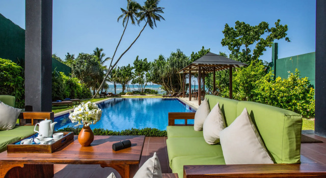 Шестиместная вилла с балконом и с красивым видом из окна Вилла South Point Ocean 8 bedroom beach front