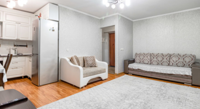 Dvukhkomnatnaya Na Naberezhnoy Flat, Rezerwuj Apartament Hotele w Pavlodar Region z parkingiem, Parking