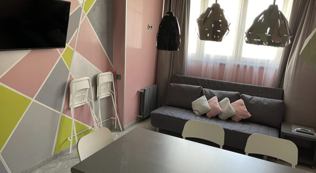 Dizaynerskaya Kvartira Na 1 Etazhe Apartments, Prenota Appartamento Tula 