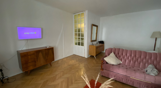 V Tsentre Moskvy s Vidom na Mid Flat, Rezerwuj Apartament Moskwa Rosja