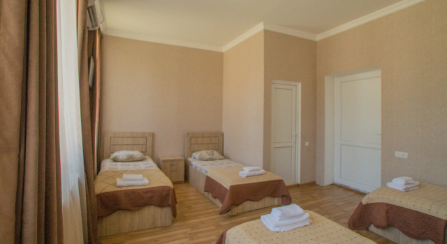 Our Home Hotel, Забронировать Отель Отели Самтредский муниципалитета с парковкой, Парковка