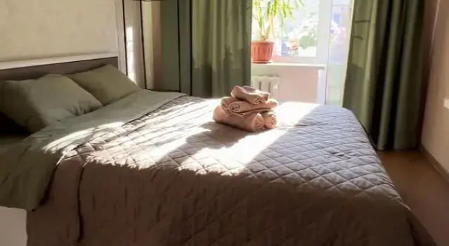 Grin Drim Green Dream Flat, Rezervovat Apartmán Hotely v Novgorodská oblast s parkováním, Parkování